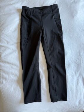 lululemon athletica Black Cropped Athletic Pants